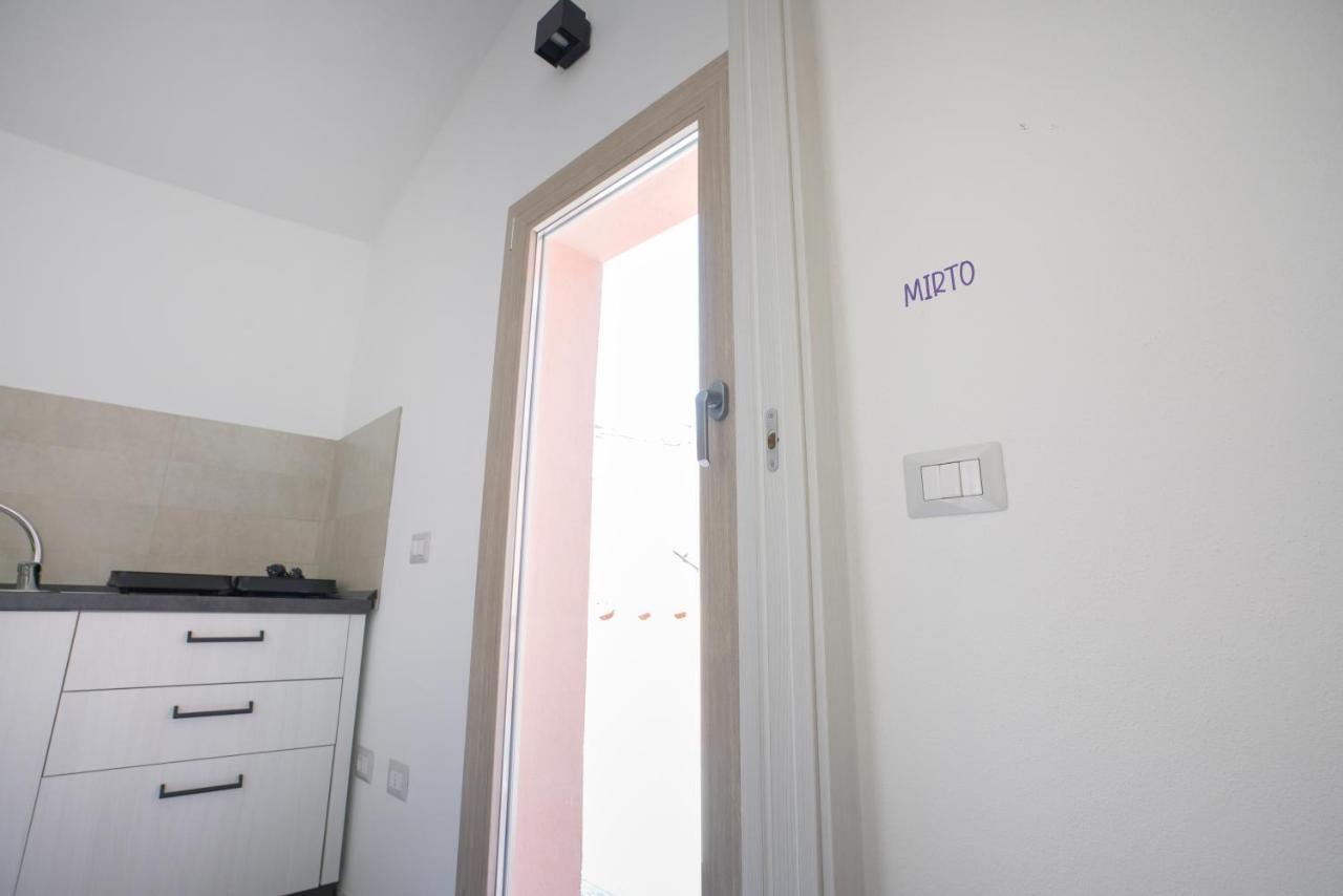 Casa Mirto Hotell Bosa Exteriör bild